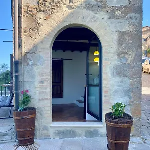 Corner Nest In Montalcino