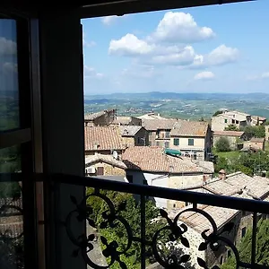 Residenza Palazzo Saloni Montalcino